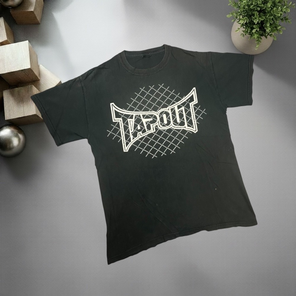 Vintage Tapout MMA Graphic T Shirt Black Y2K Skater Grunge Boxy Fit